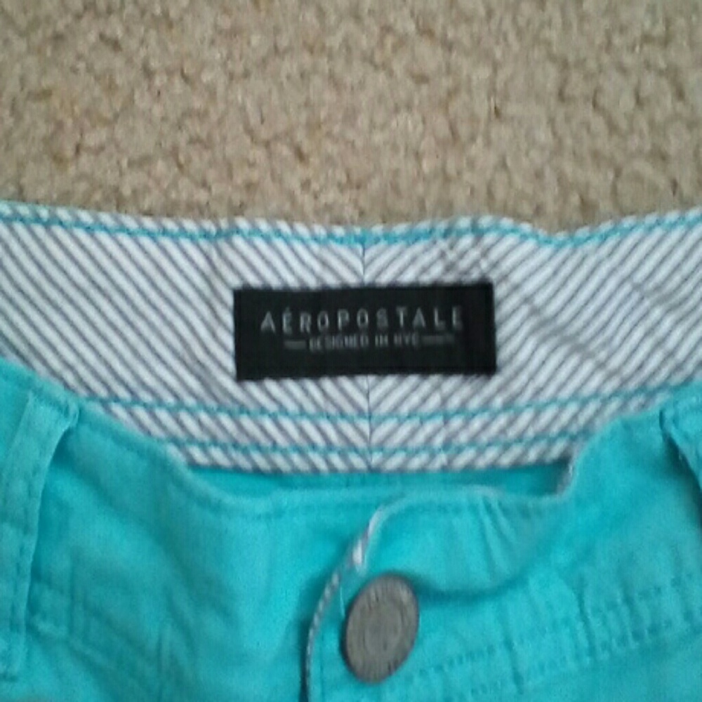 Shorts - Picture 2 of 4